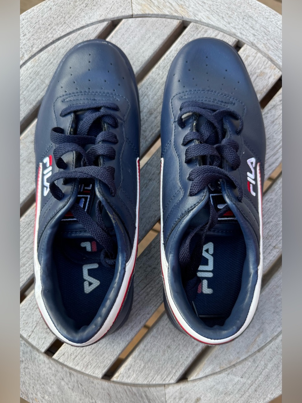 FILA original retro inspired fitness trainers, men’s size 7, like new